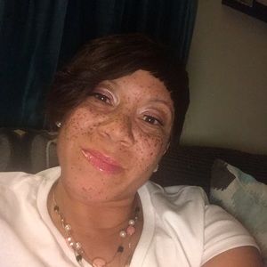 Meet your Posher, Candice